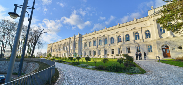 Blick auf das Gebäude: Leopoldina – Nationale Akademie der Wissenschaften